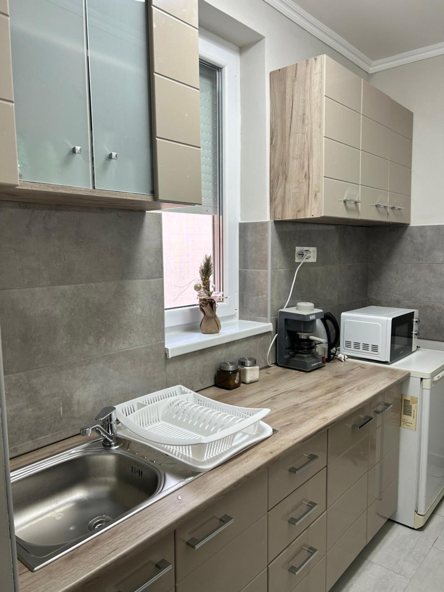 Kisvirag Apartman Hajdúszoboszló Buitenkant foto